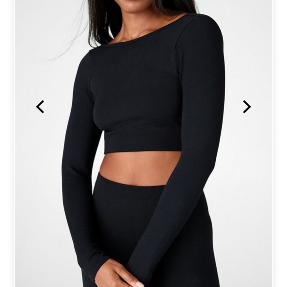 🔮 NWT- Fabletics - NOT ONLINE OR INSTORE - Kinsley Seamless Lace-Up Long Sleeve - Picture 3 of 14